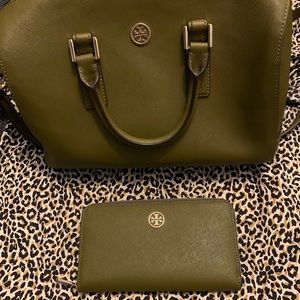 Authentic Tory Burch Robinson Satchel + Wallet Duo